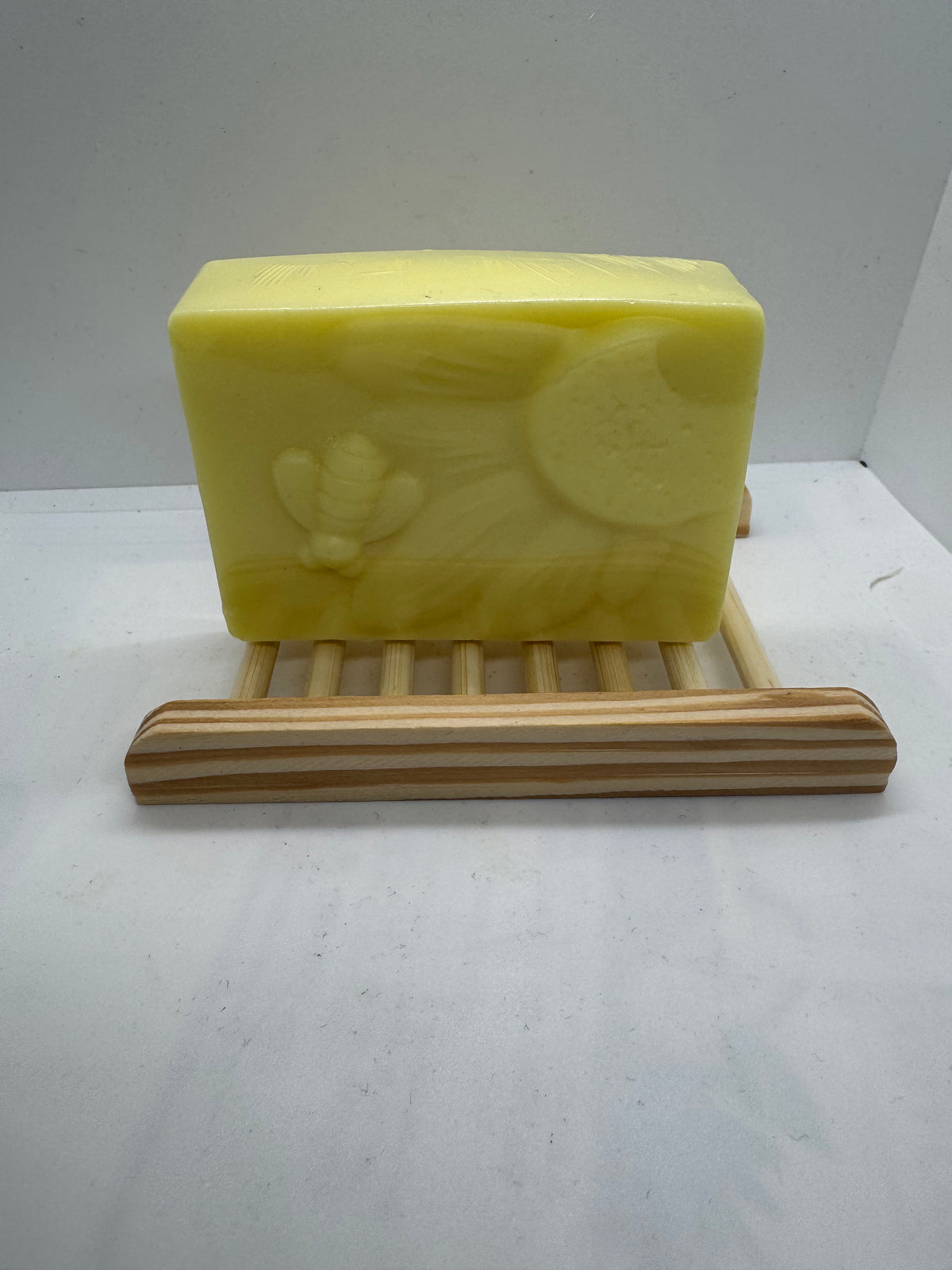 Jabón blanqueador de limón y bicarbonato con vitaminas E